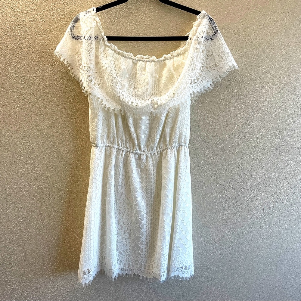 BB Dakota Zinia Ivory off the Shoulders Lace Dress